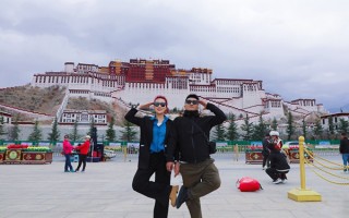 和女友去西藏一趟大概多少钱？情侣去西藏旅游要准备多少钱？