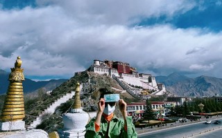 八月两个人去西藏跟团还是自由行？第一次去西藏自己去还是报团去好？