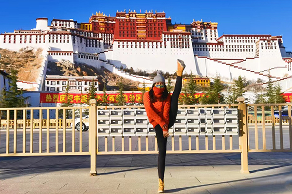 西藏报团旅游大约多少钱