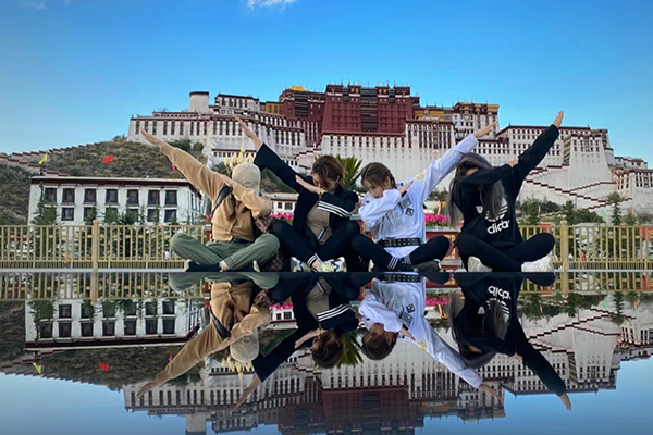去西藏旅游选十月份去合适吗