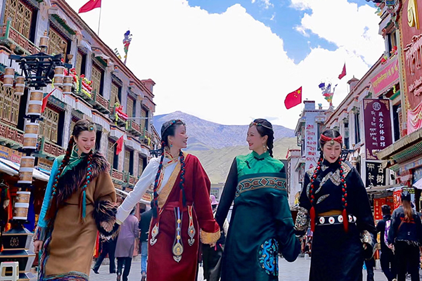 10月份去西藏旅游一趟怎么样呢