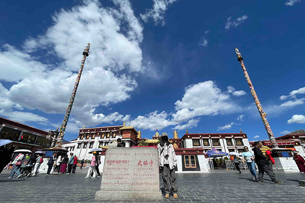 两个人3月份去西藏旅游合适吗