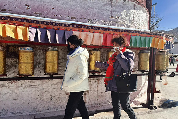 三月份去西藏报团旅游多少钱